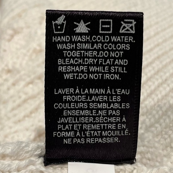 NWT~RW&CO Cable Knit Sweater~Size L~White~Batwing Sleeves - Picture 14 of 14